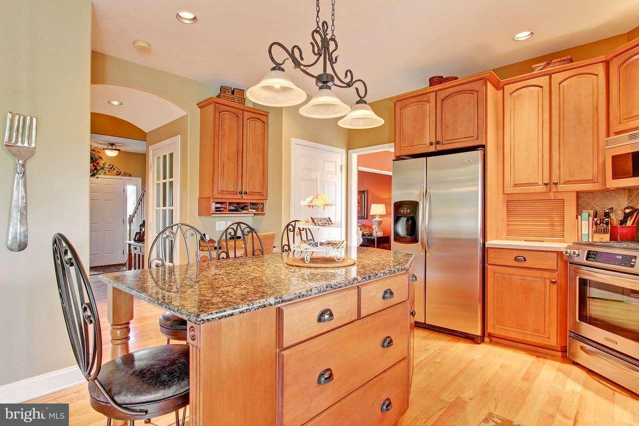 186 Ridgefield Drive York, PA 17403 - Photo 8 of 36 Gallery Image 8