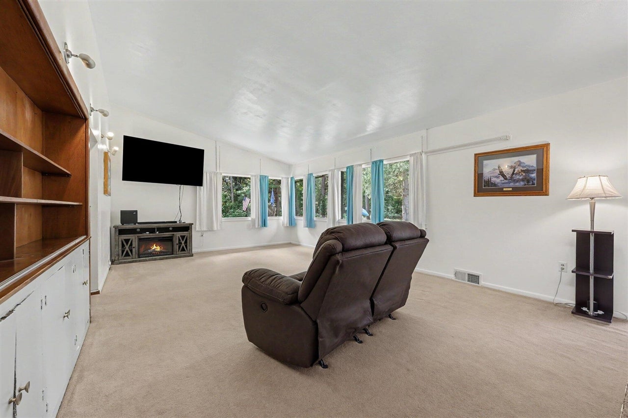8550 North Meridian Road Pleasant Lake, MI 49272 - Photo 6 of 55 Gallery Image 6