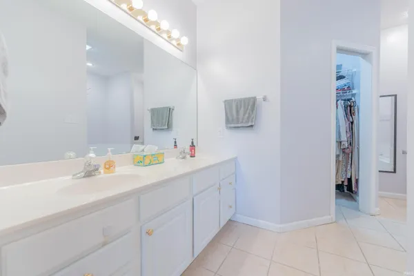 $329,900 | 9417 South Harbour Pointe Drive, Bloomington, IN 47401