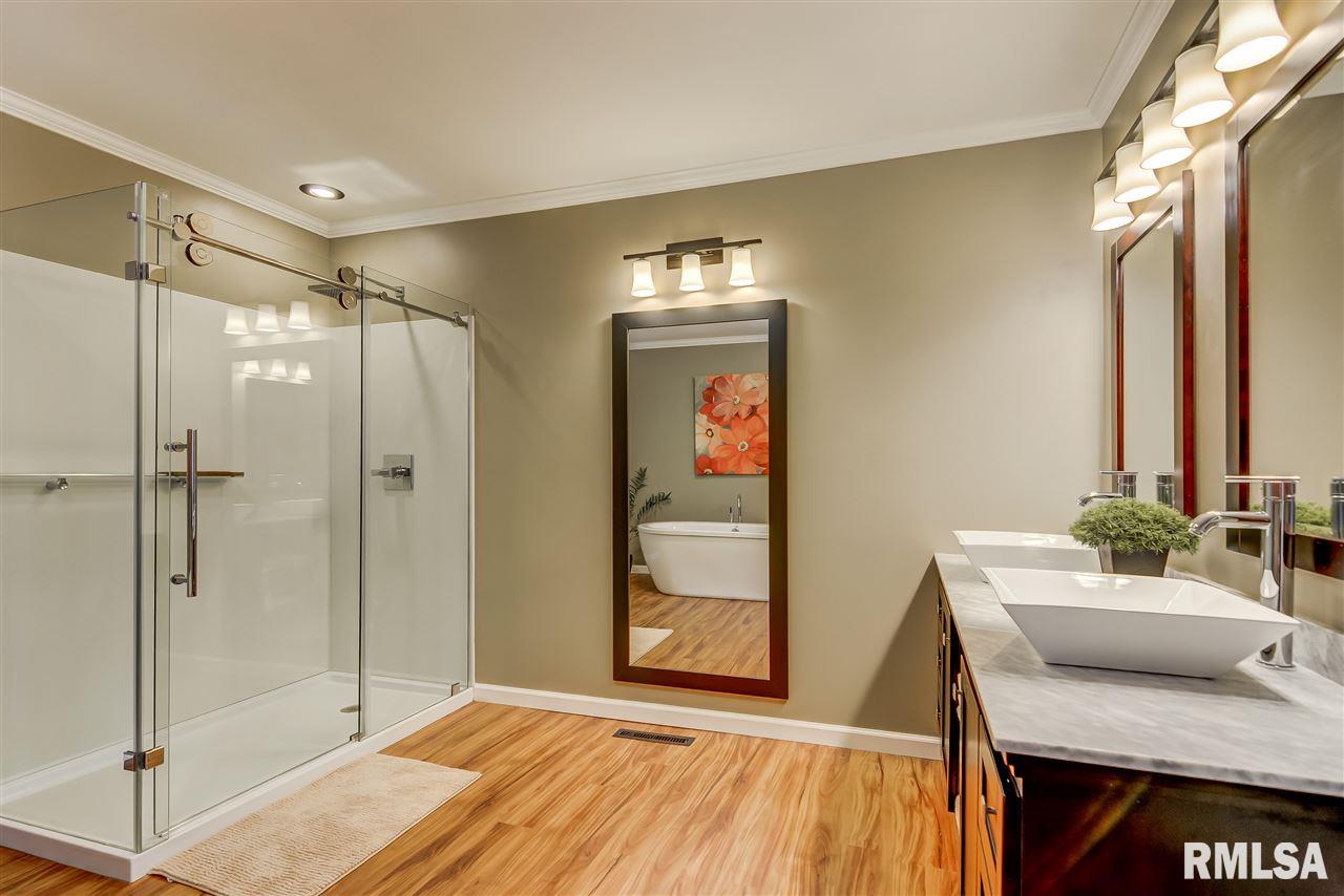 4 North Hickory Point Lane Springfield, IL 62712 - Photo 25 of 36