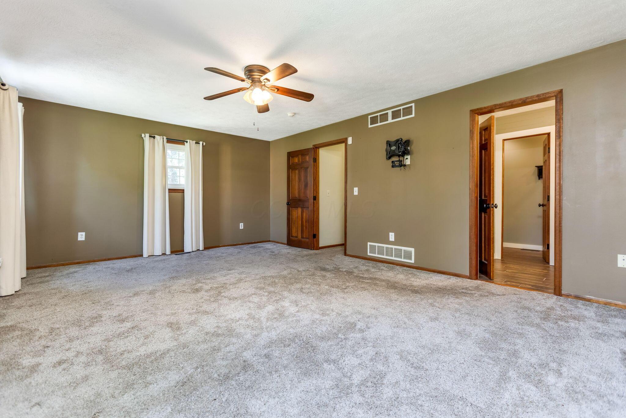 405 Ridgedale Drive Circleville, OH 43113 - Photo 31 of 81 33-web-or-mls-939A6001
