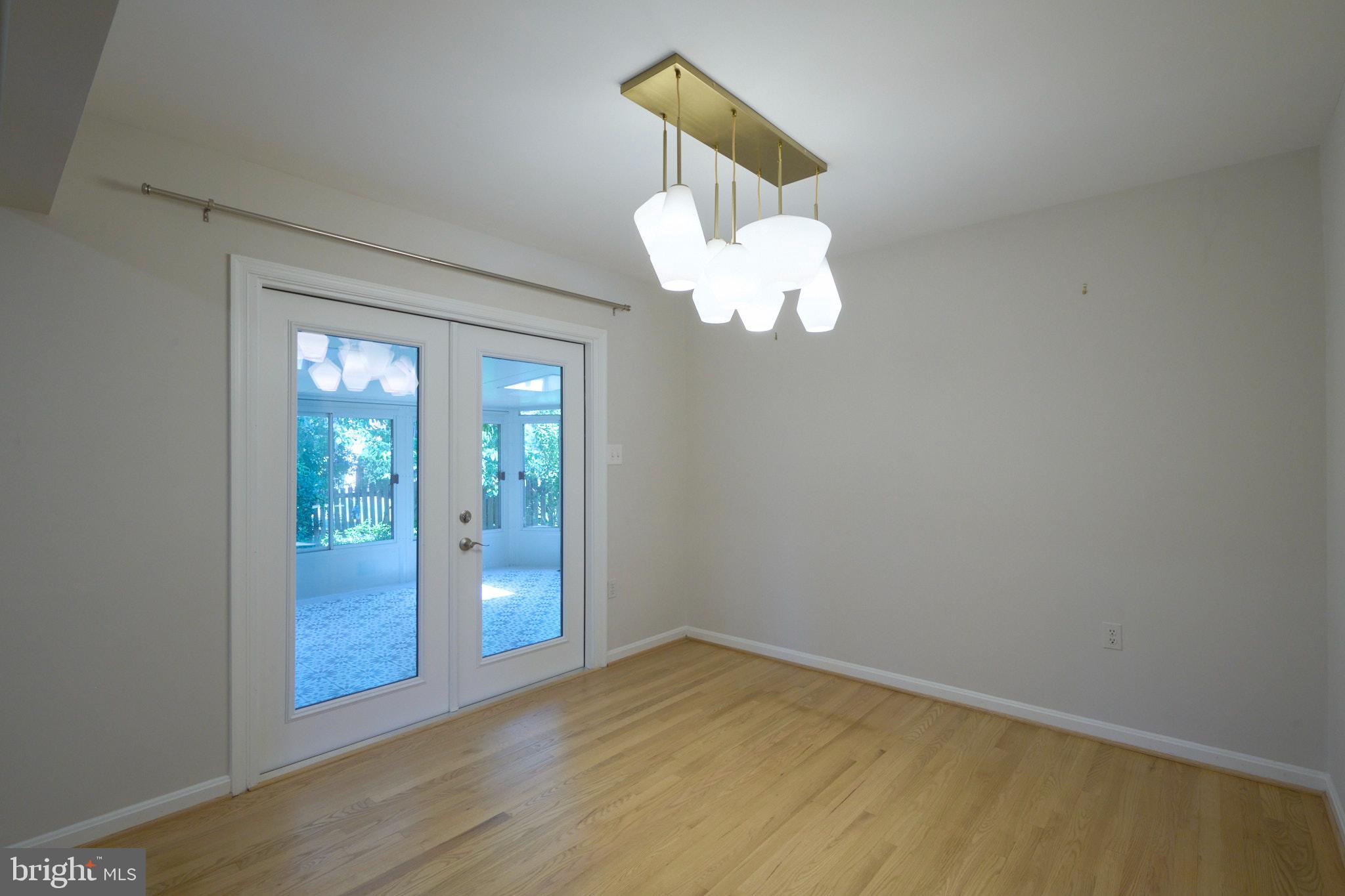 2403 Arrow Park Drive Alexandria, VA 22306 - Photo 10 of 56 Dining Room