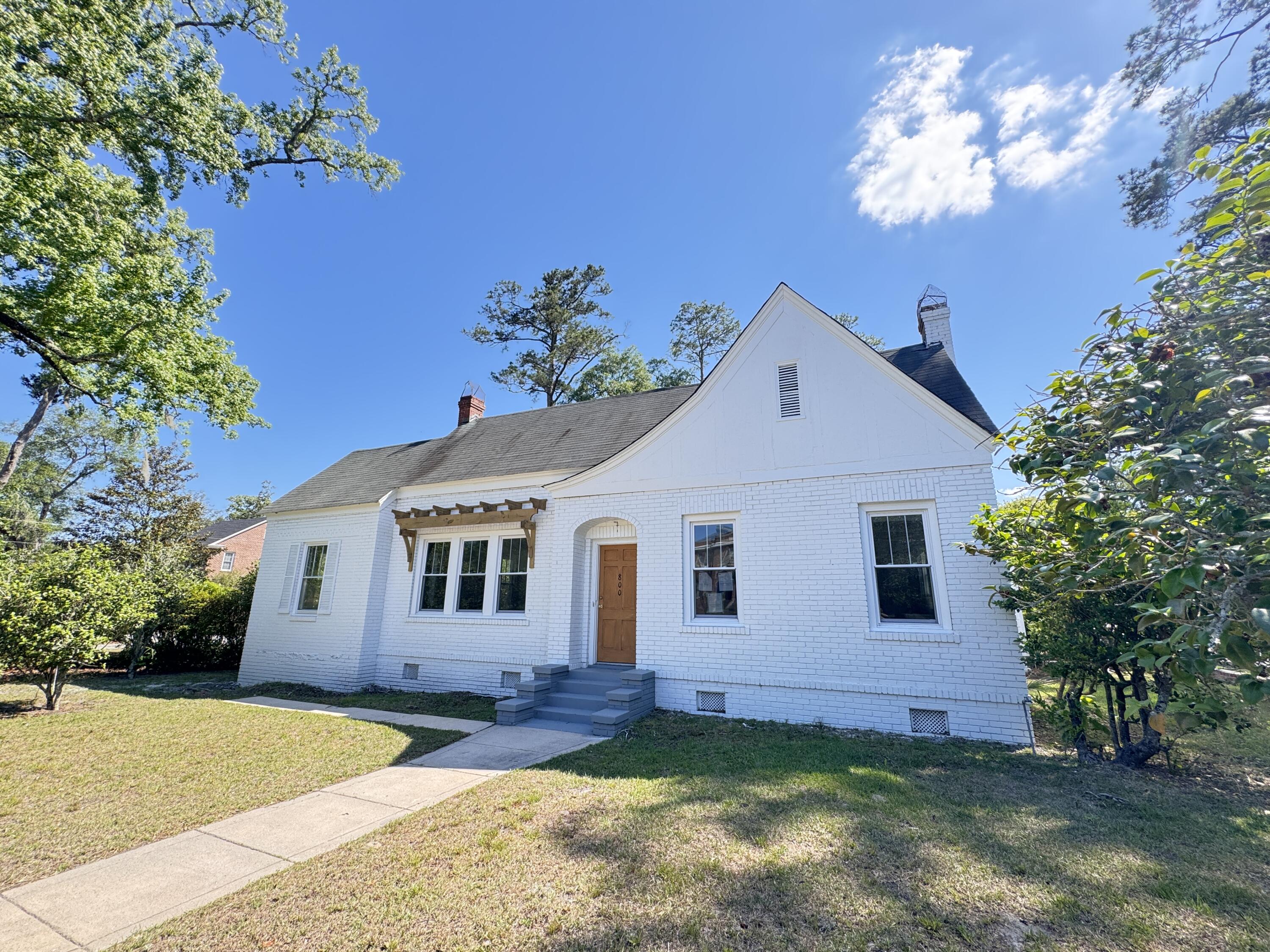 800 Hampton Street Walterboro, SC 29488 - Photo 6 of 136 800 Hampton Street (147)