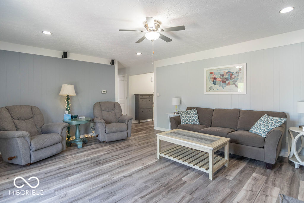 562 Covered Bridge Road Greenwood, IN 46142 - Photo 23 of 48 Gallery Image 23