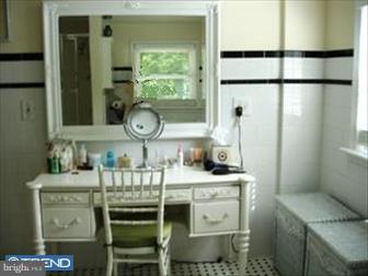 203 Riverview Road Swarthmore, PA 19081 - Photo 8 of 11 Bathroom