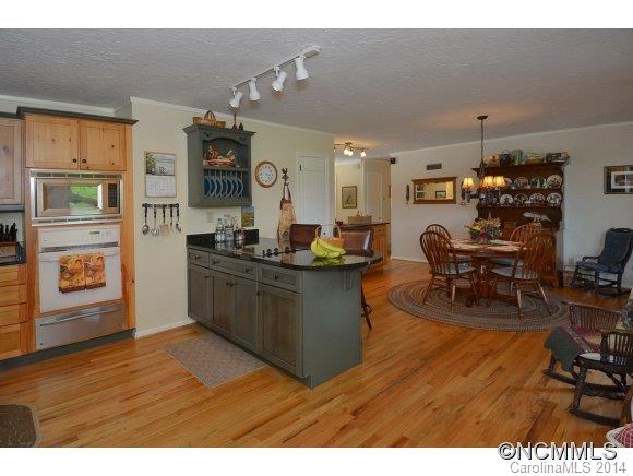 232 Buck Ridge Road Waynesville, NC 28785 - Photo 12 of 23 Gallery Image 12