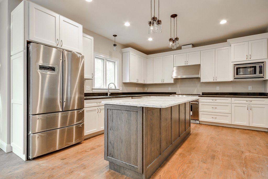 423 Dutton Road Sudbury, MA 01776 - Photo 2 of 28 Gallery Image 2
