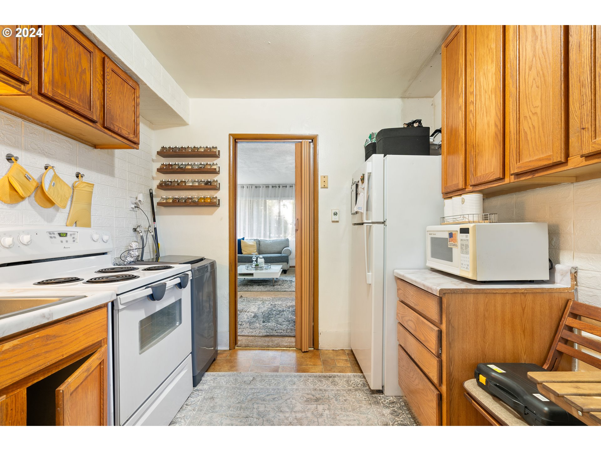 11845 Southwest 5th Street Beaverton, OR 97005 - Photo 11 of 43