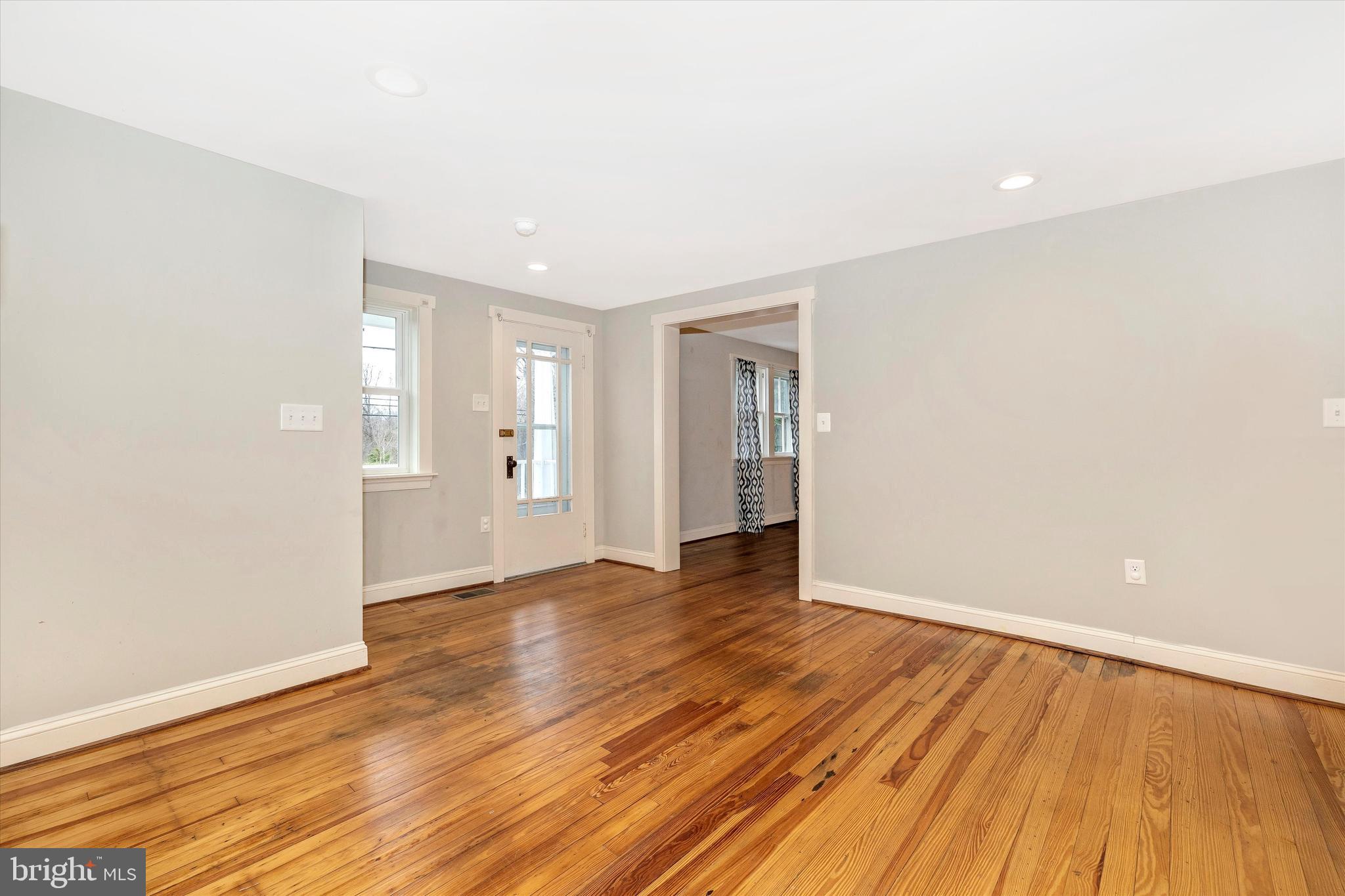 9806 Hansonville Road Frederick, MD 21702 - Photo 9 of 66 Gallery Image 9