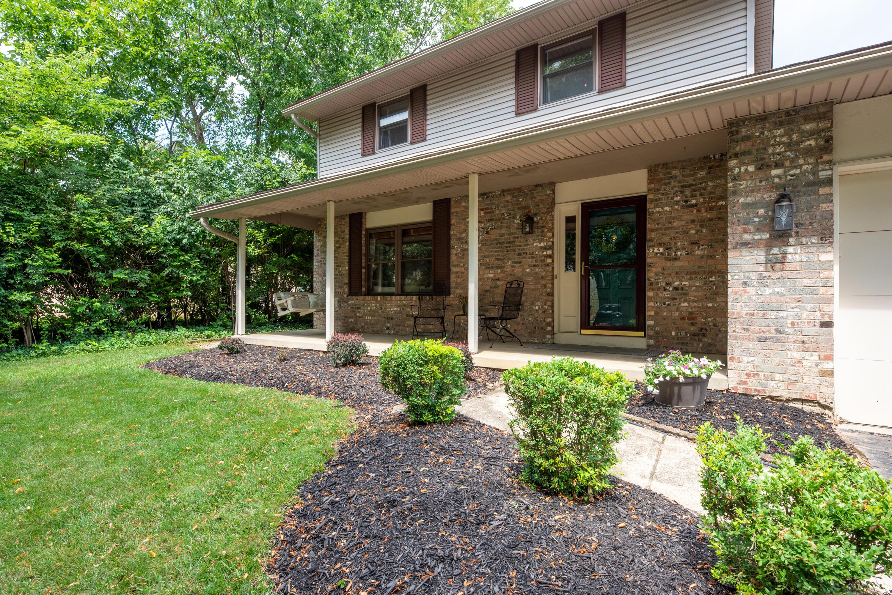 7539 Satterfield Road Columbus, OH 43235 - Photo 3 of 47 Gallery Image 3