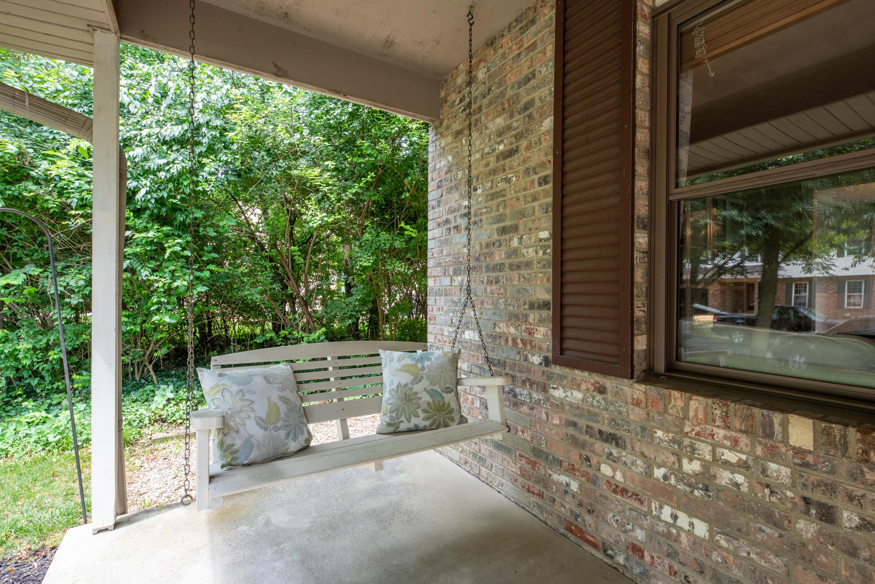 7539 Satterfield Road Columbus, OH 43235 - Photo 6 of 47 Gallery Image 6
