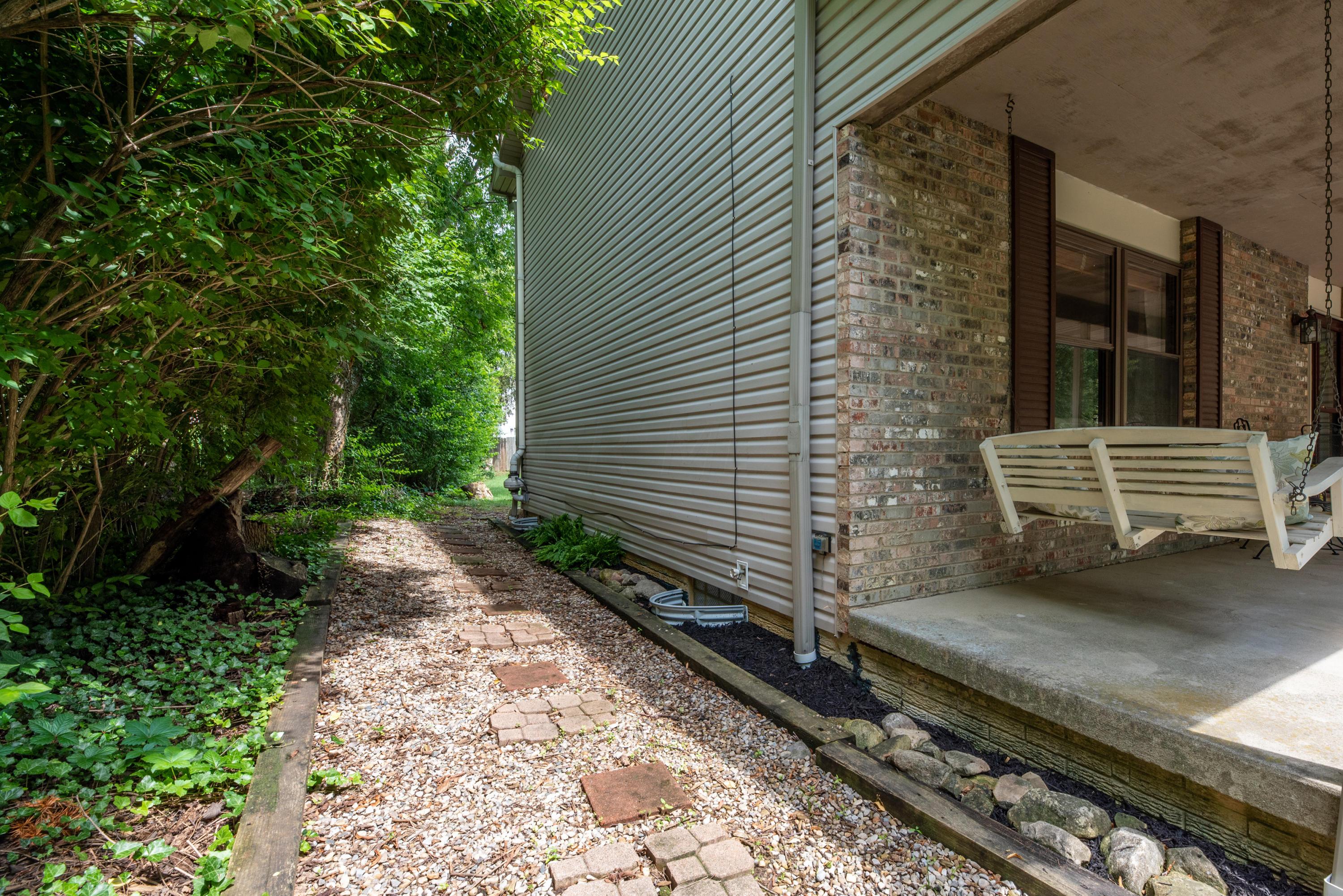 7539 Satterfield Road Columbus, OH 43235 - Photo 7 of 47 Gallery Image 7