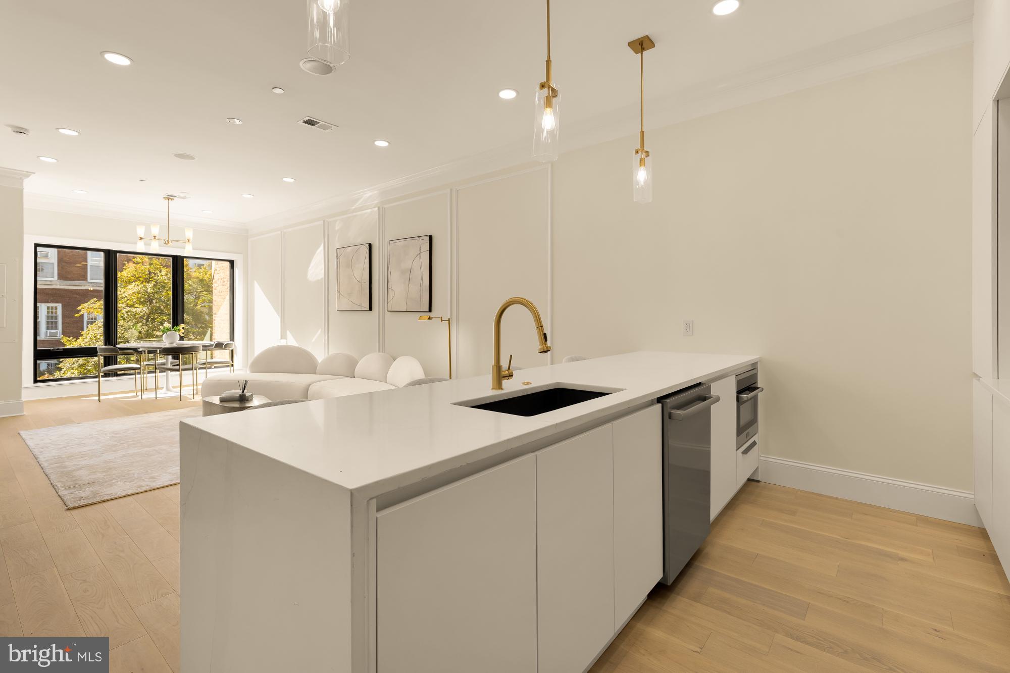 733 Euclid Street Northwest, Unit 204 Washington, DC 20001 - Photo 11 of 34