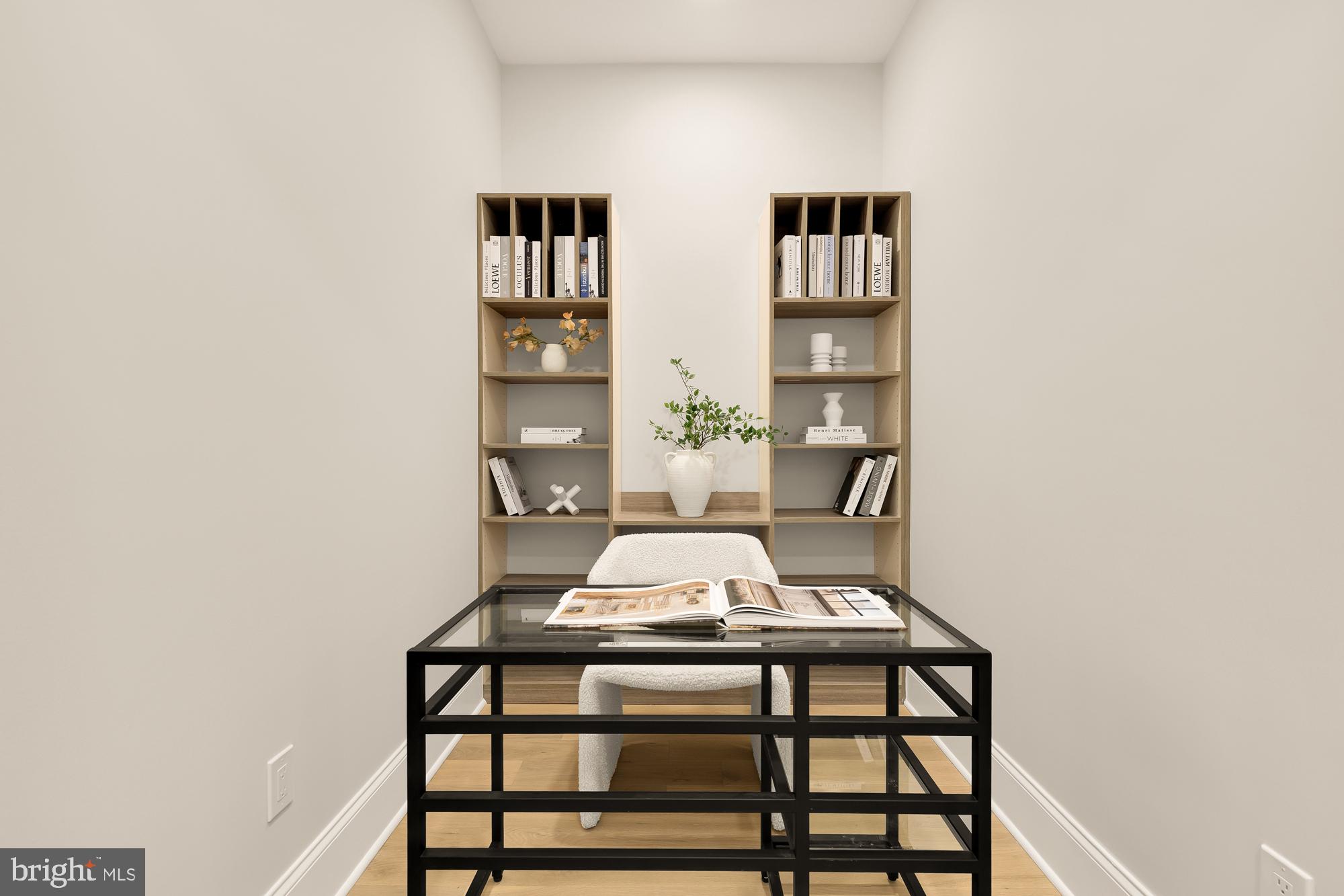 733 Euclid Street Northwest, Unit 204 Washington, DC 20001 - Photo 18 of 34