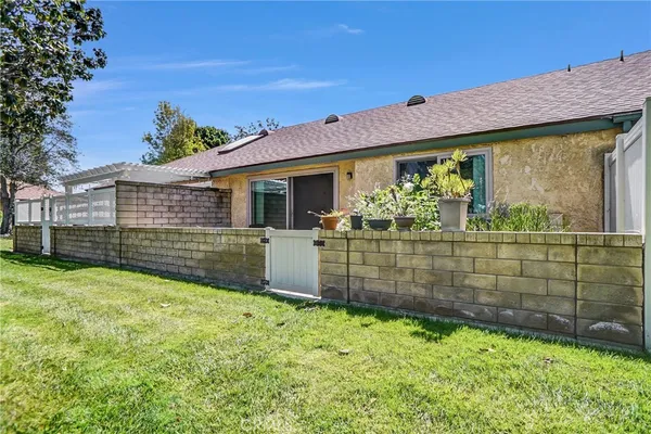 $499,000 | 25124 Village 25, Camarillo, CA 93012