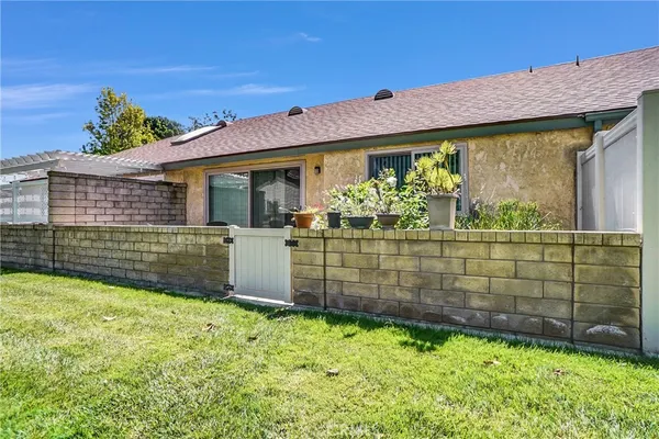 $499,000 | 25124 Village 25, Camarillo, CA 93012