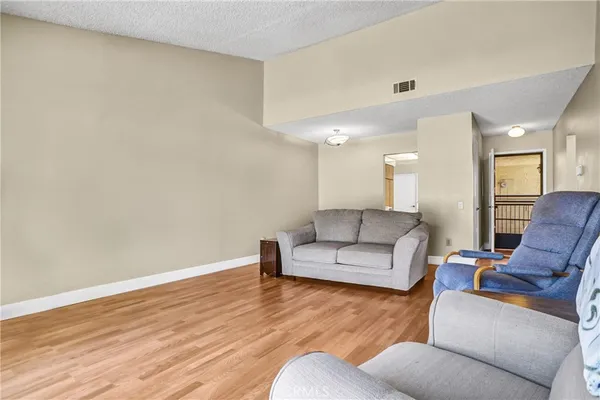 $499,000 | 25124 Village 25, Camarillo, CA 93012