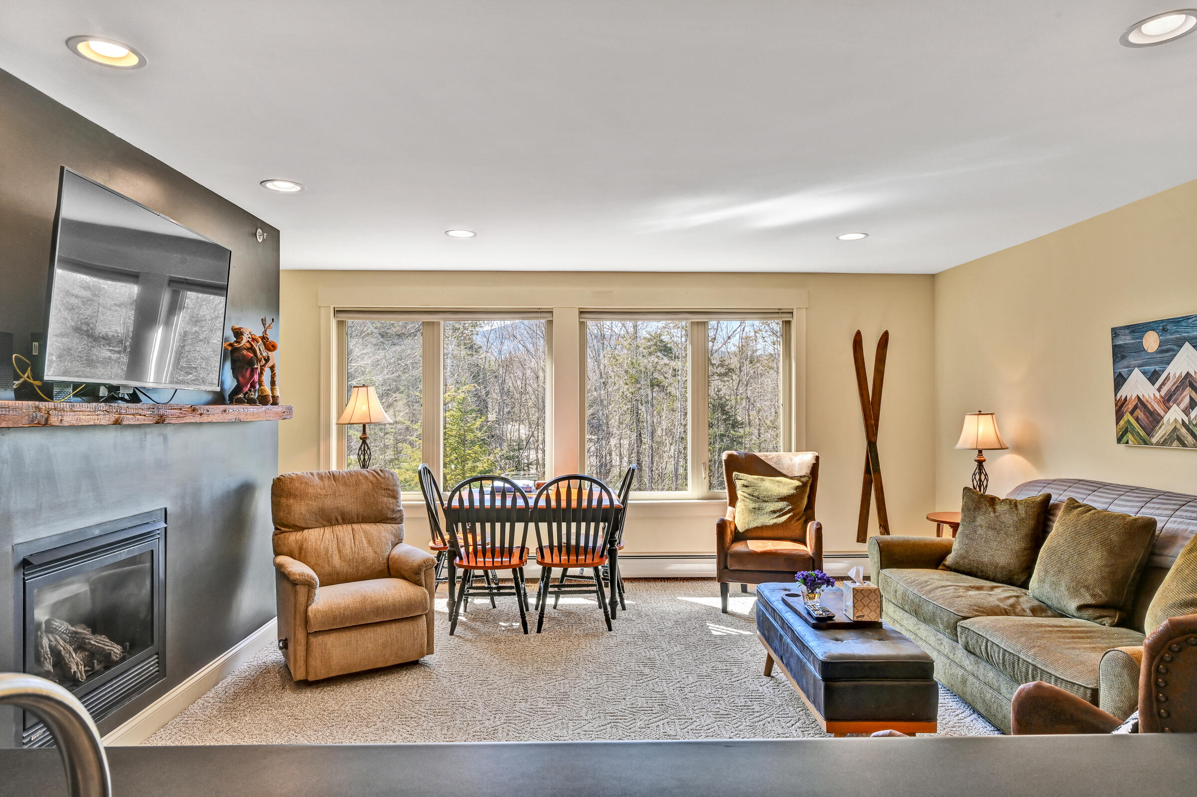5003 Fall Line Drive, Unit B Carrabassett Valley, ME 04947 - Photo 11 of 29 109507gr-122
