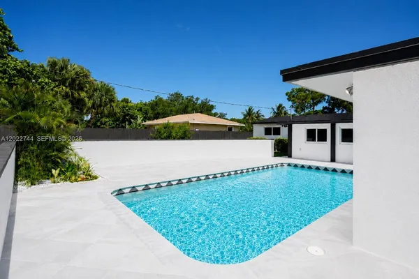 $5,950 | 2573 Conroy Drive, North Palm Beach, FL 33403
