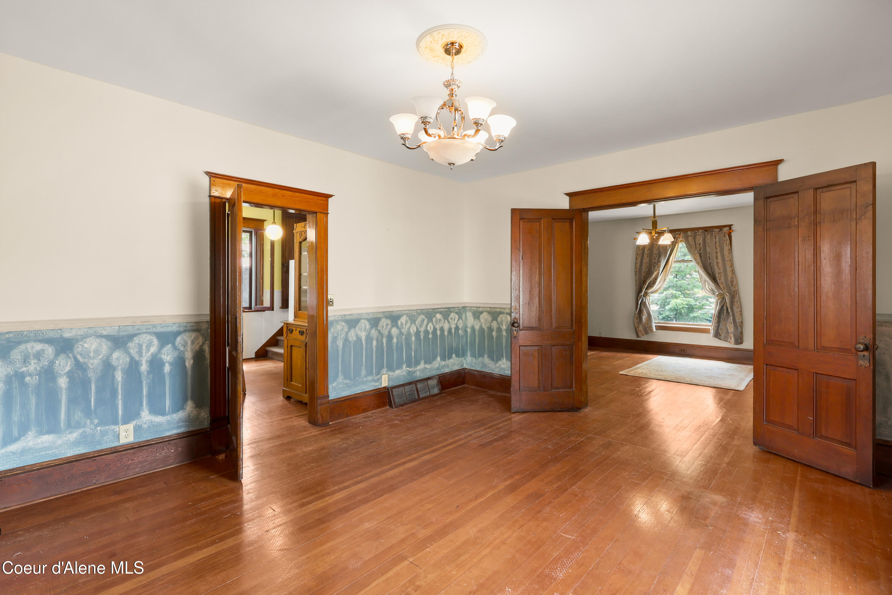 211 2nd Street Wallace, ID 83873 - Photo 8 of 26 Dining Room