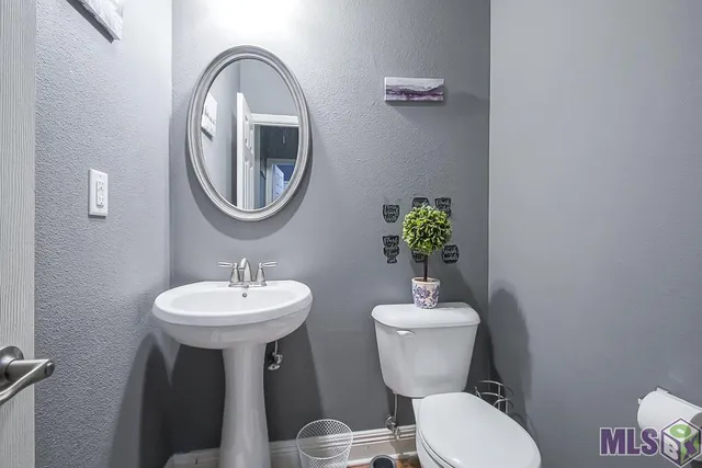 $345,000 | 39152 Cajun Bayou Avenue, Gonzales, LA 70737