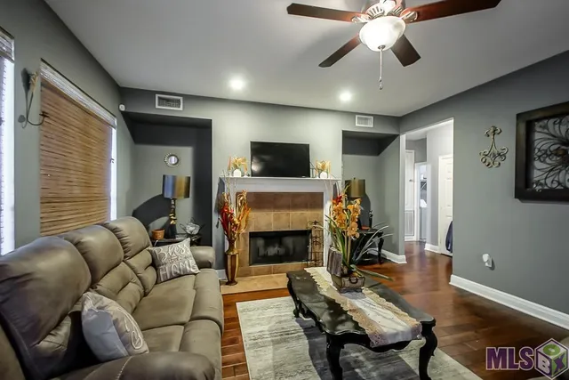 $345,000 | 39152 Cajun Bayou Avenue, Gonzales, LA 70737