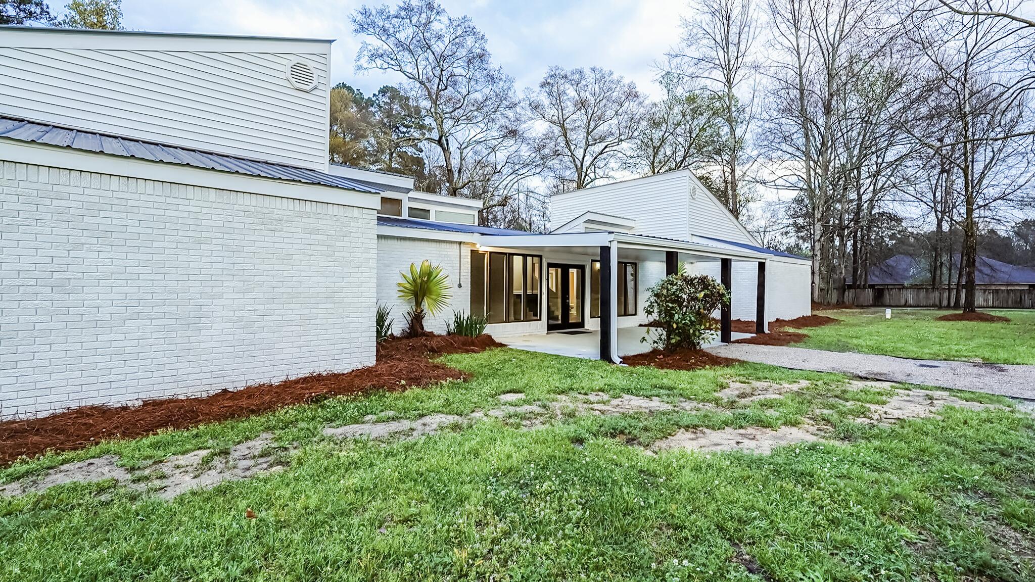 156 Graves Road Ellisville, MS 39437 - Photo 4 of 62 DSC03694