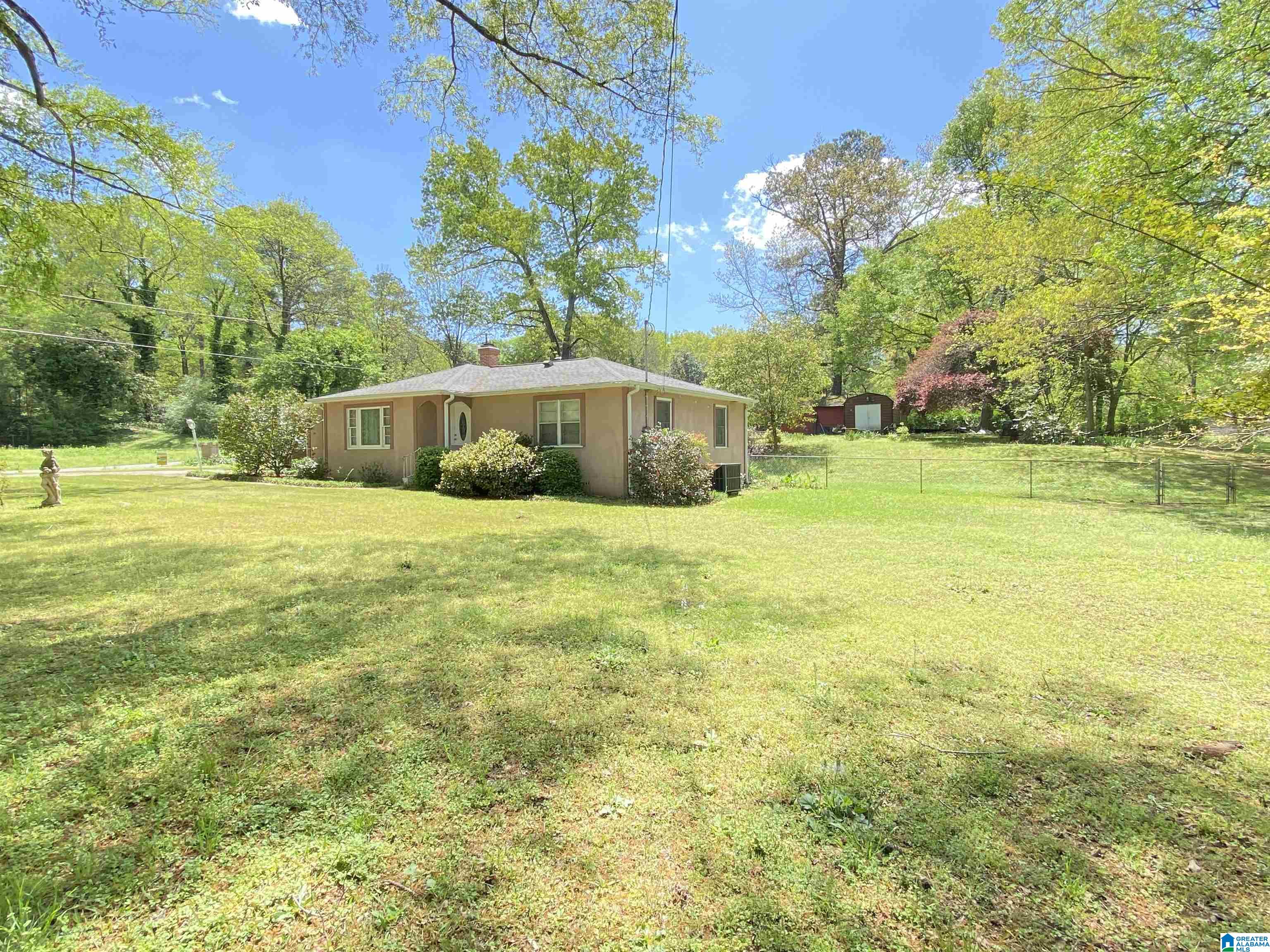 301 Sun Valley Road Birmingham, AL 35215 - Photo 4 of 35