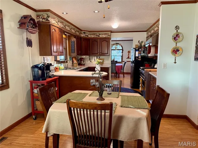 $275,000 | 804 North Montgomery Avenue, Litchfield, IL 62056