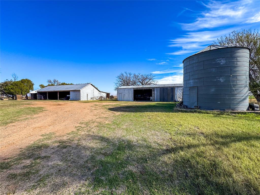 1527 County Road 165 Rochester, TX 79544 - Photo 28 of 40