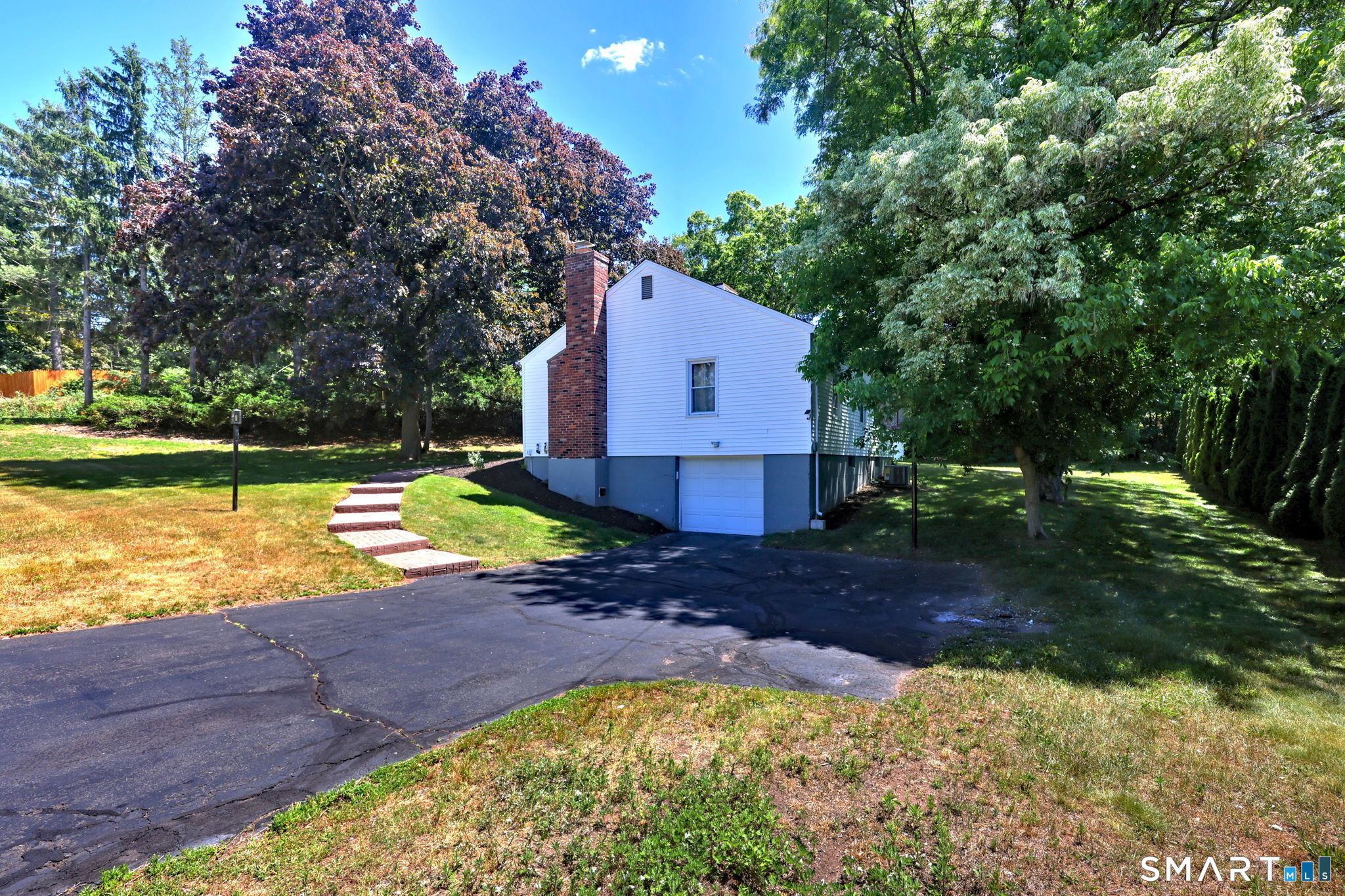 69 Bassett Road North Haven, CT 06473 - Photo 34 of 37