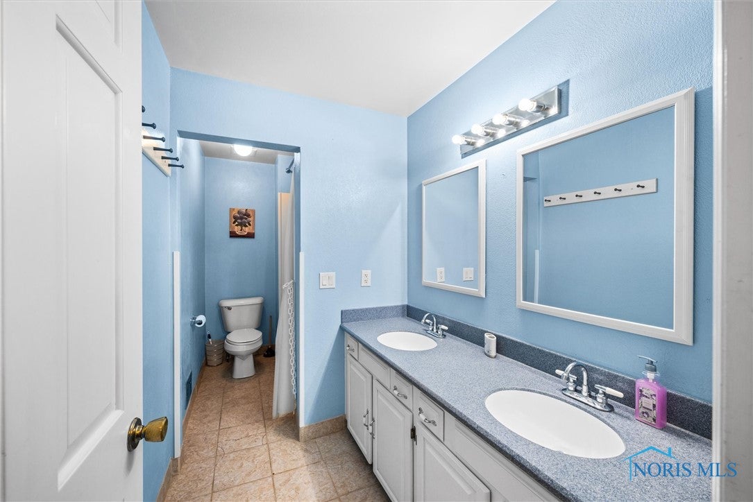 2311 Rockspring Road, Unit 101 Toledo, OH 43614 - Photo 24 of 42 Gallery Image 24