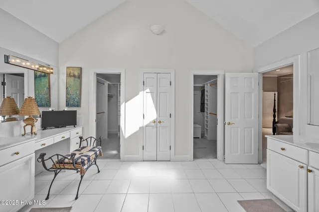 $925,000 | 623 White Horse Drive, Greenville, NC 27834