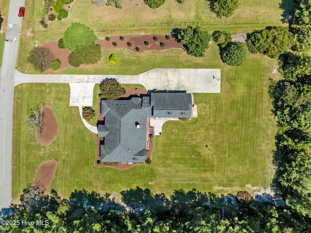 $925,000 | 623 White Horse Drive, Greenville, NC 27834