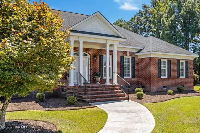 $925,000 | 623 White Horse Drive, Greenville, NC 27834
