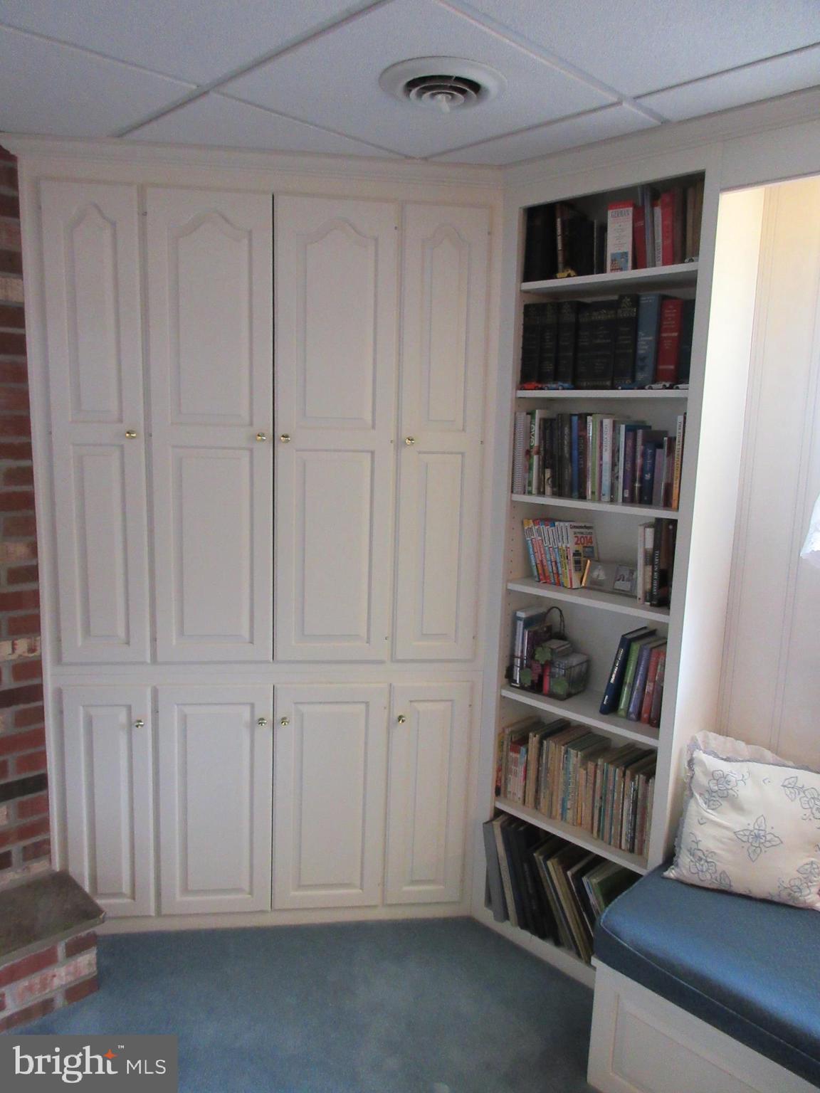 160 April Lane Lititz, PA 17543 - Photo 18 of 27 a view of living room and window