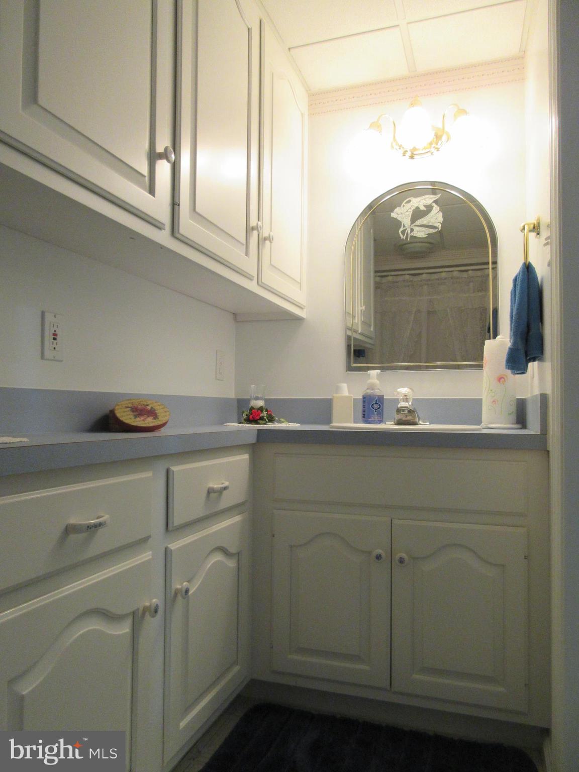 160 April Lane Lititz, PA 17543 - Photo 20 of 27 a sink with marble wall