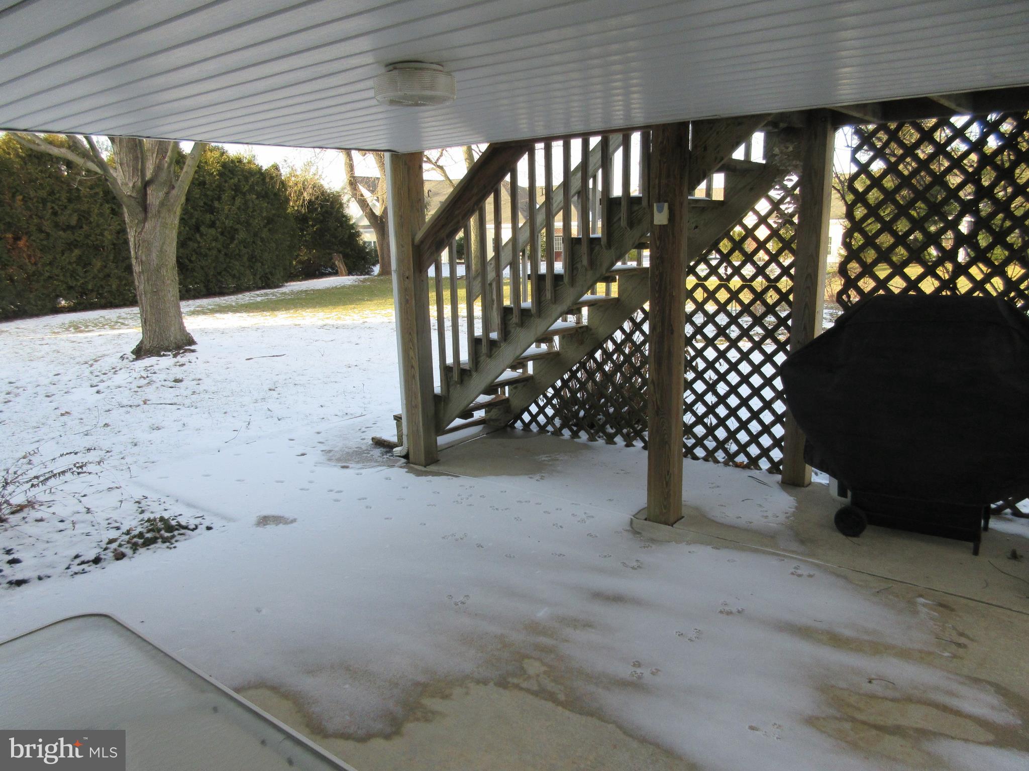 160 April Lane Lititz, PA 17543 - Photo 27 of 27 a view of outdoor space with deck