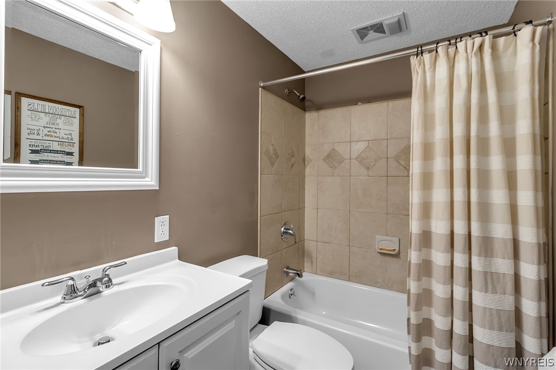 323 Rehm Road Cheektowaga, NY 14043 - Photo 23 of 45