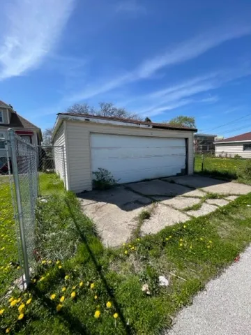 $100,000 | 12627 South Marshfield Avenue, Calumet Park, IL 60827