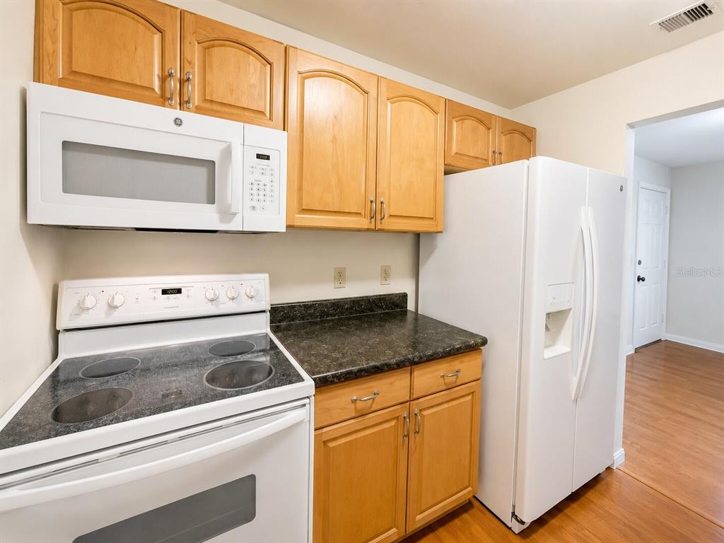 926 Lake Destiny Road, Unit G Altamonte Springs, FL 32714 - Photo 7 of 19 Gallery Image 7