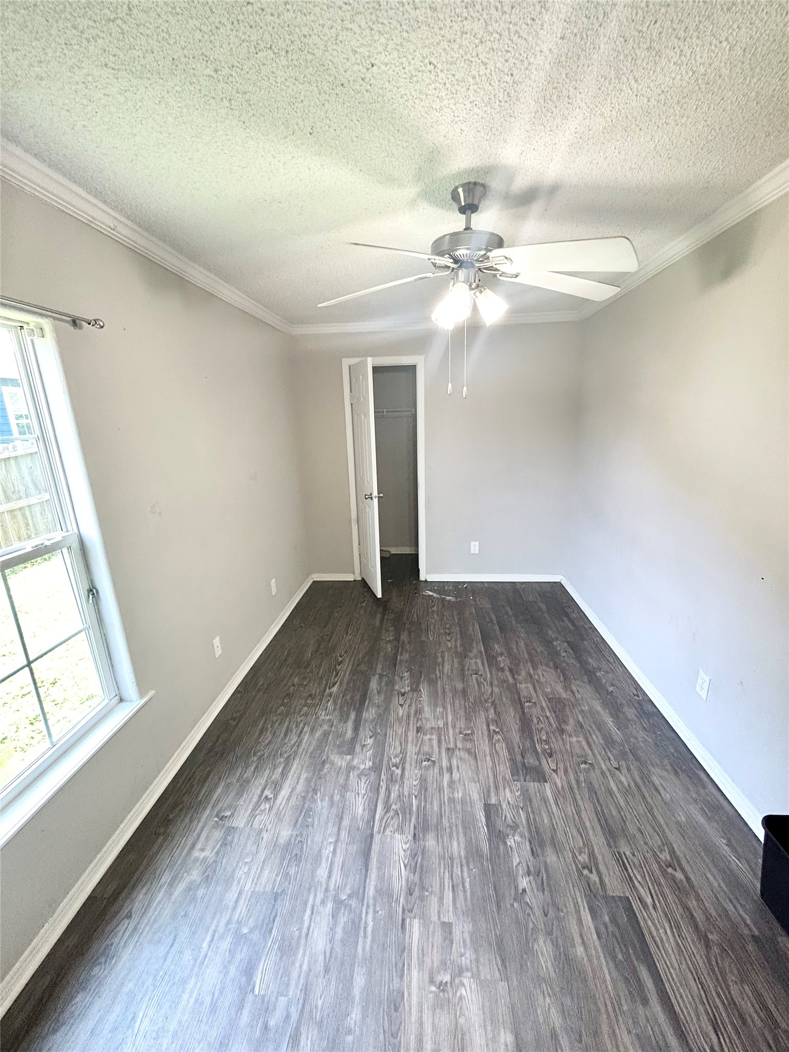 138 Varsity Circle Huntsville, TX 77340 - Photo 9 of 12