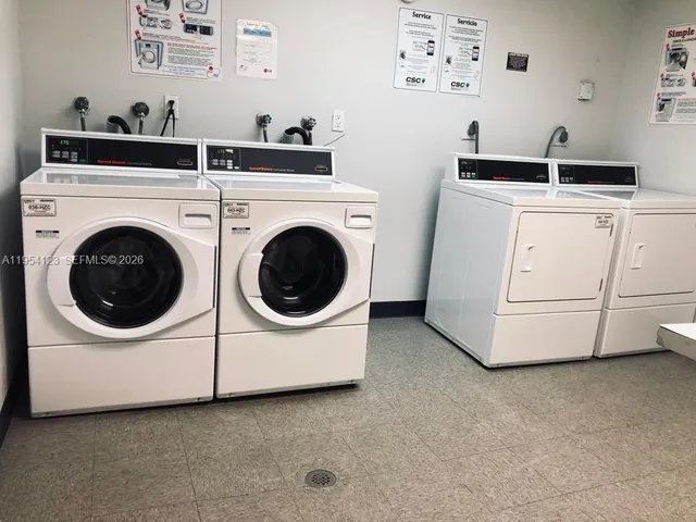 $2,200 | 901 Hillcrest Drive, Unit 409, Hollywood, FL 33021