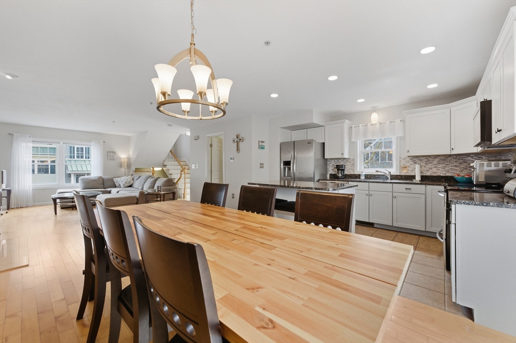 35 Collins Street, Unit 61 Danvers, MA 01923 - Photo 11 of 42