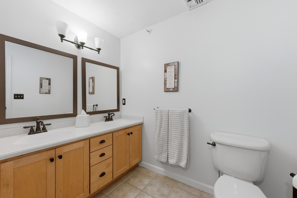 35 Collins Street, Unit 61 Danvers, MA 01923 - Photo 21 of 42