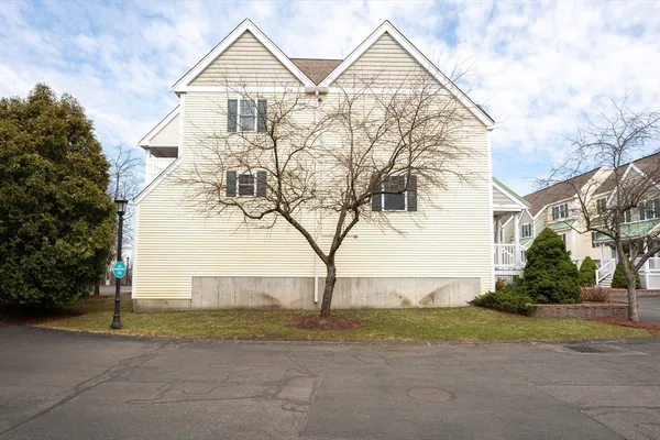 $650,000 | 35 Collins Street, Unit 61, Danvers, MA 01923