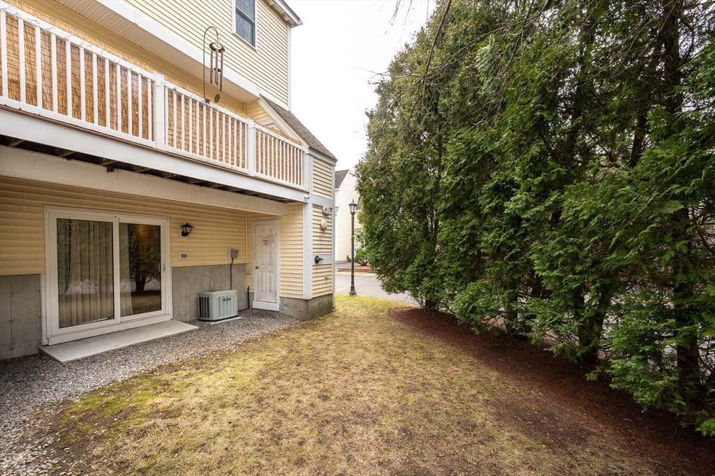 35 Collins Street, Unit 61 Danvers, MA 01923 - Photo 36 of 42