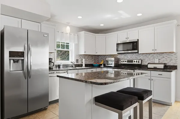 $650,000 | 35 Collins Street, Unit 61, Danvers, MA 01923