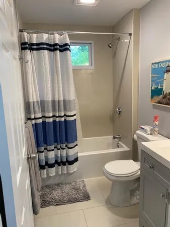 $2,800 | 1164 State Road, Unit 1, Plymouth, MA 02360