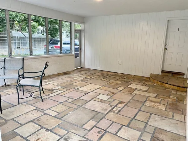 $2,800 | 1164 State Road, Unit 1, Plymouth, MA 02360